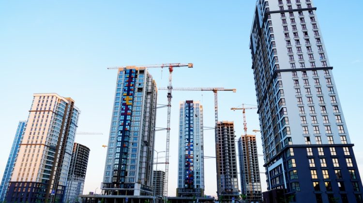 Synergy Between Contractors and Consultants