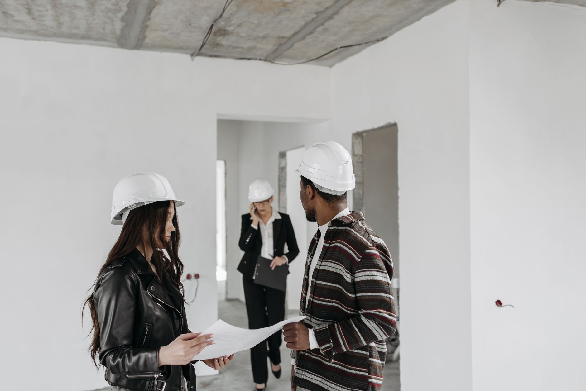 Construction Procurement support for commercial construction project planning and site coordination