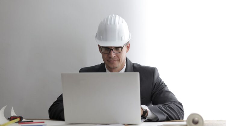 Cost Management support for commercial construction project planning and site coordination