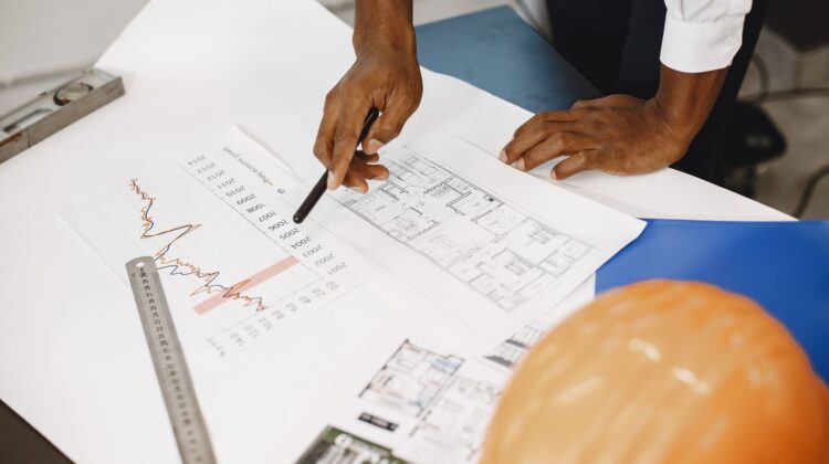 Cost Management support for commercial construction project planning and site coordination