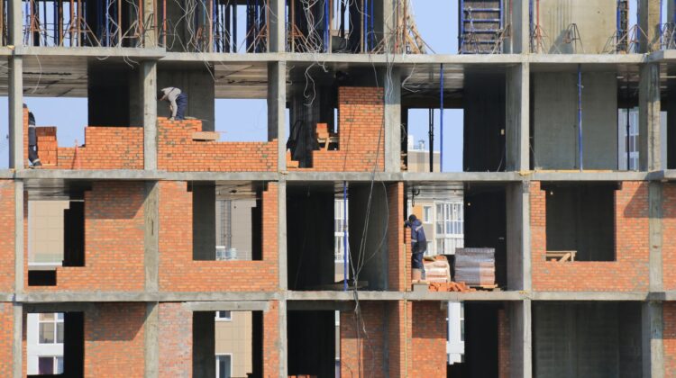 Construction Project Management support for commercial construction project planning and site coordination
