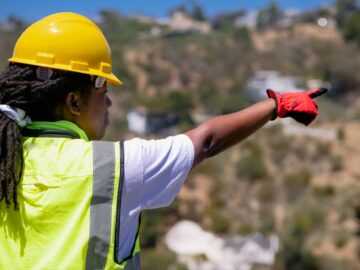 Construction Project Management support for commercial construction project planning and site coordination