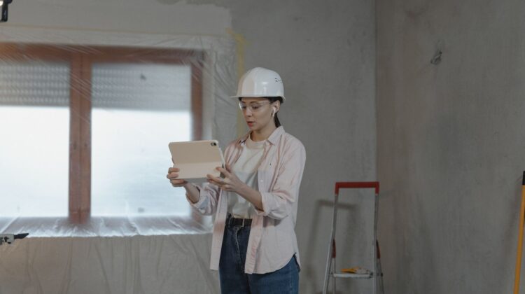 Cost Management support for commercial construction project planning and site coordination