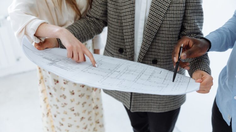 Cost Management support for commercial construction project planning and site coordination