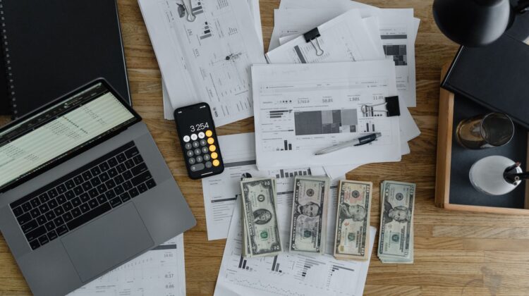 Cost Management support for commercial construction project planning and site coordination