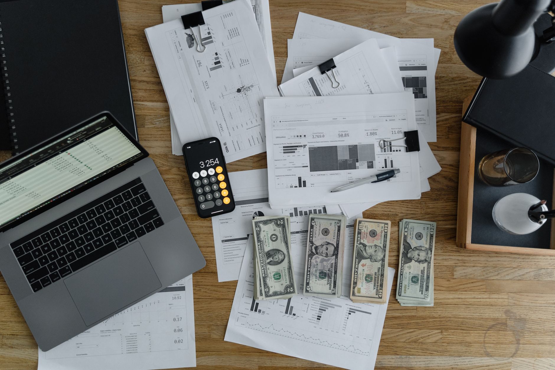 Cost Management support for commercial construction project planning and site coordination