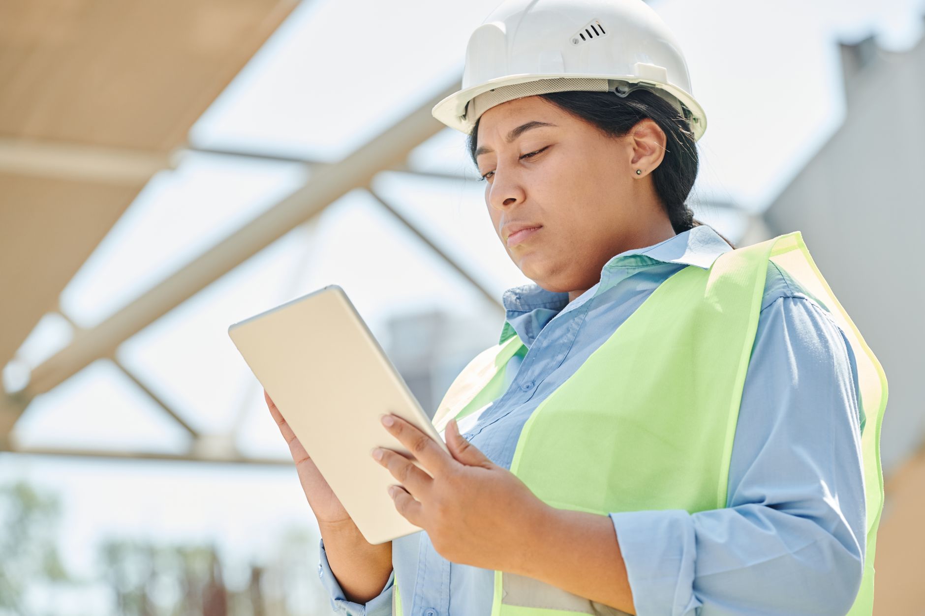 Cost Management support for commercial construction project planning and site coordination