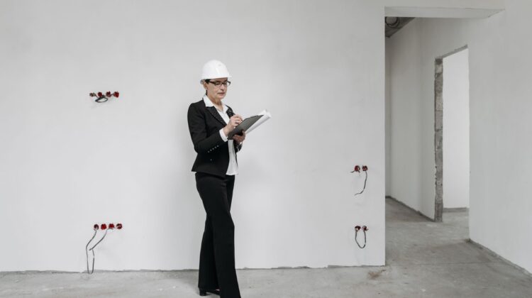 Cost Management support for commercial construction project planning and site coordination