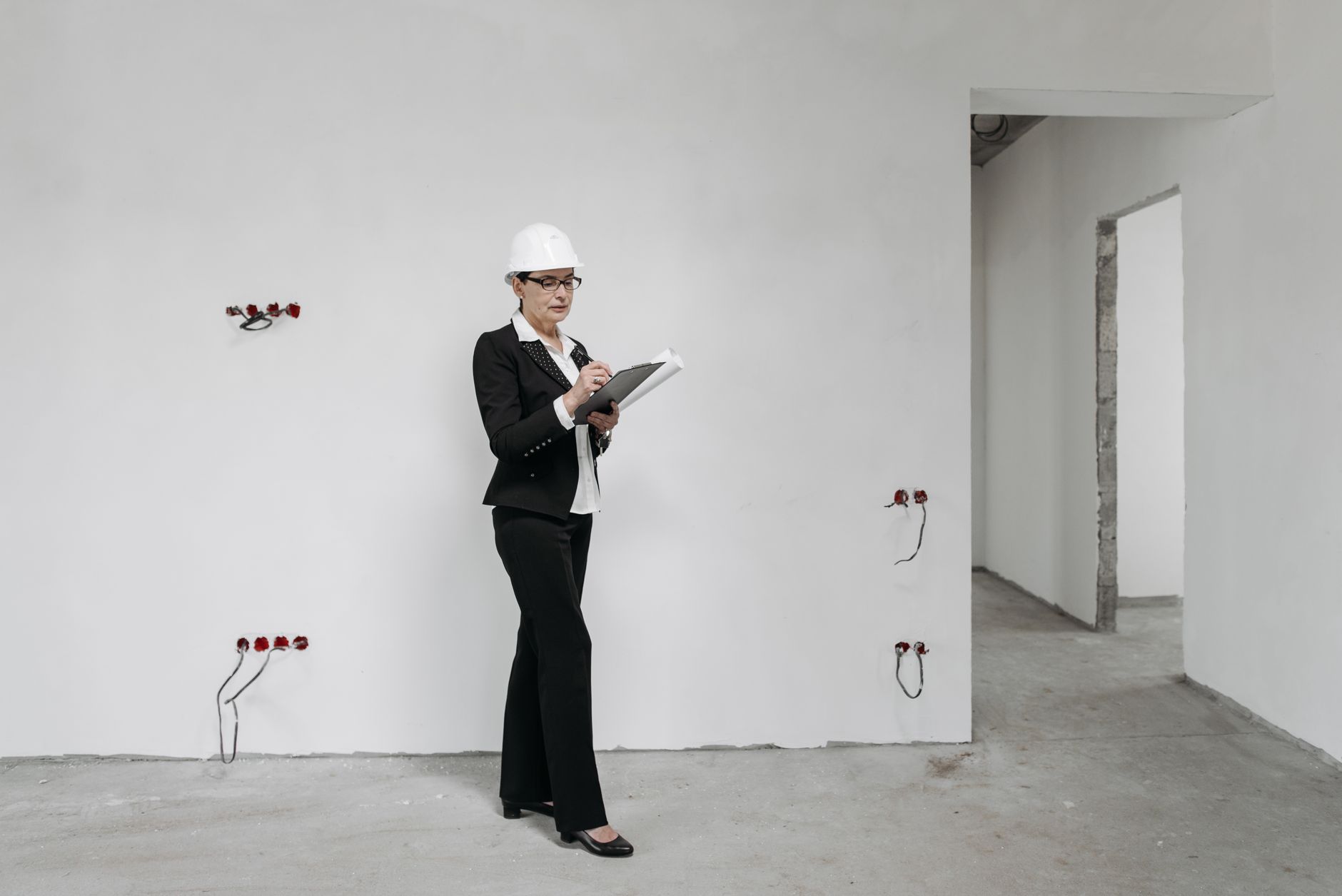 Cost Management support for commercial construction project planning and site coordination