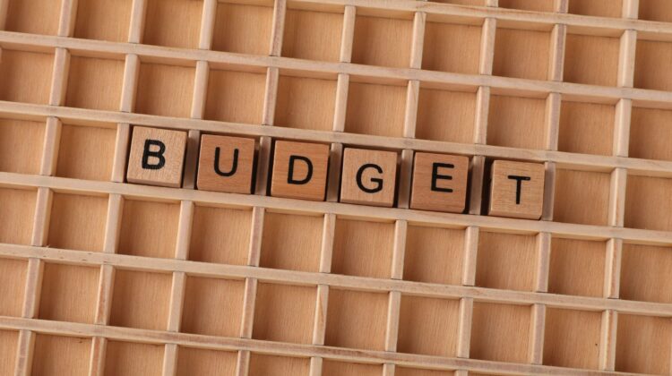Cost Management support for commercial construction project planning and site coordination