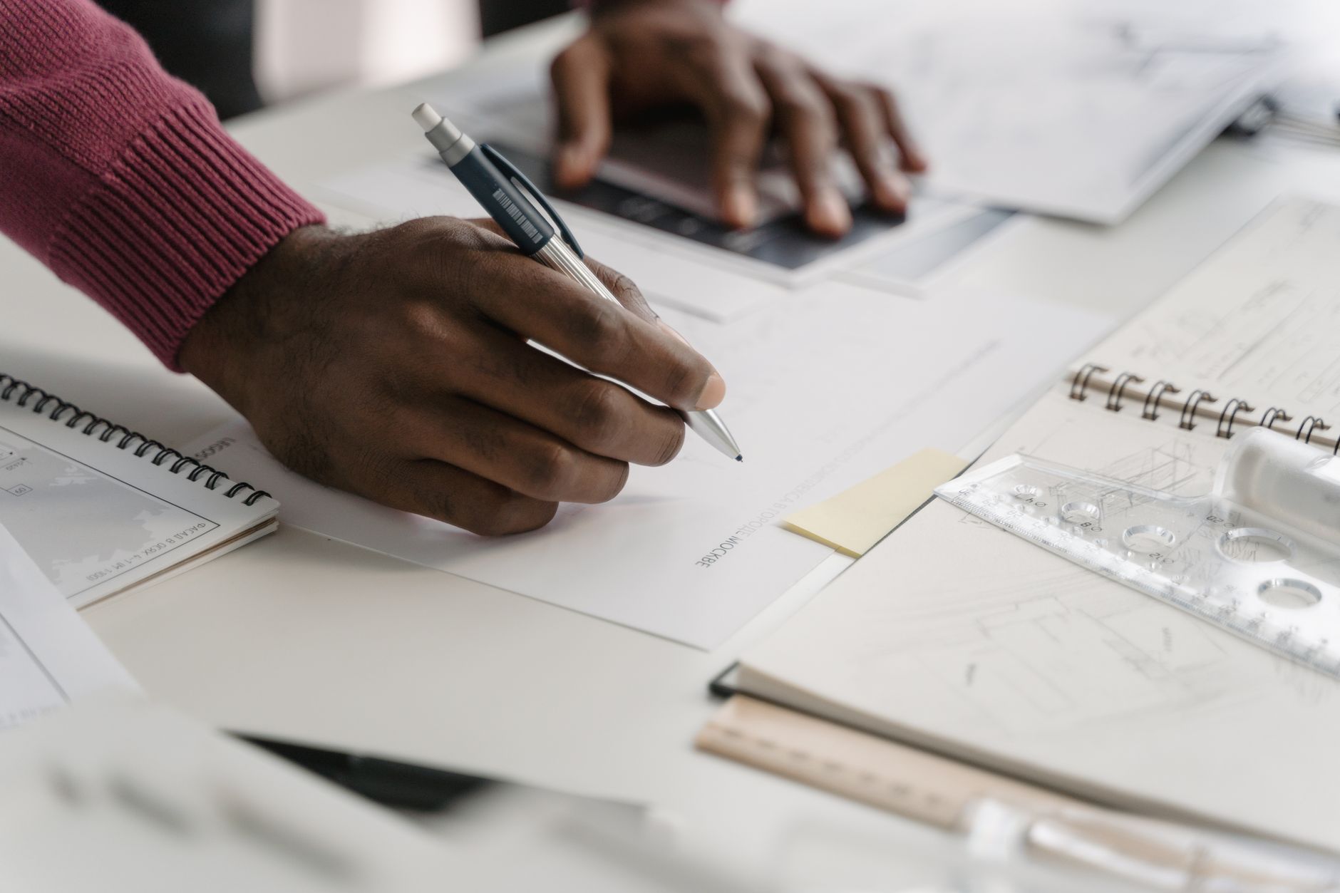 Cost Management support for commercial construction project planning and site coordination