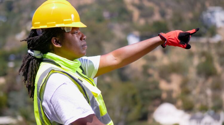 Construction Project Management support for commercial construction project planning and site coordination