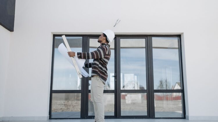 Construction supervision ensuring cost control in office fitout project