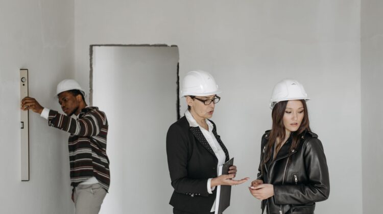 Cost Management support for commercial construction project planning and site coordination