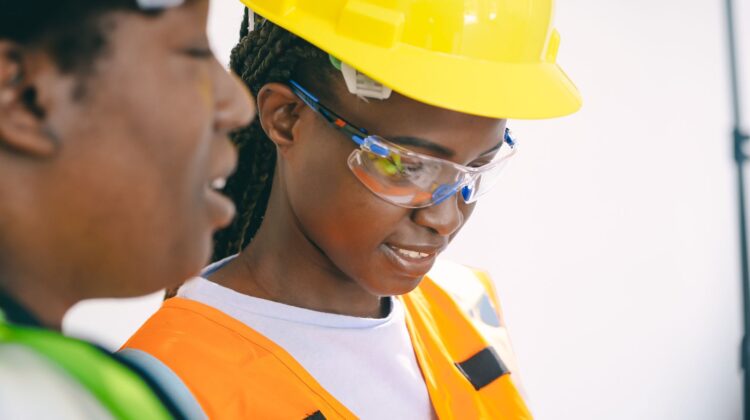 Cost Management support for commercial construction project planning and site coordination
