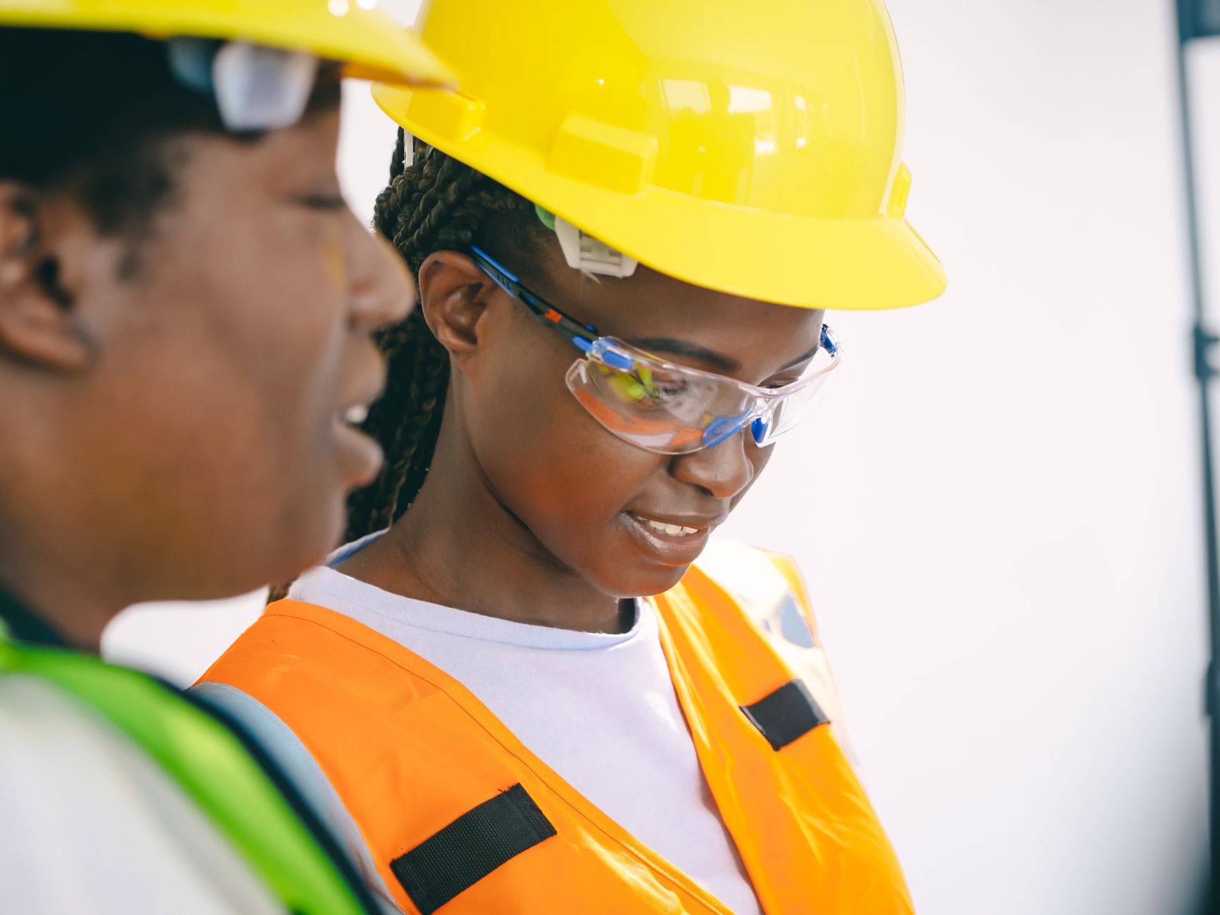 Cost Management support for commercial construction project planning and site coordination